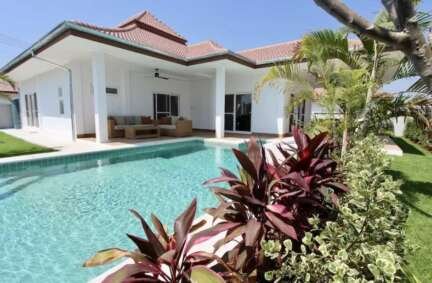 Great reasons to purchase a luxury pool villa in Thailand