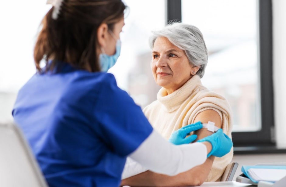 A Complete Guide to Pneumonia Shots for Seniors