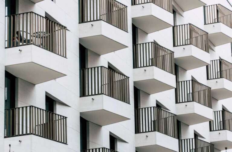 Modern Apartments Offering Comfort and Convenience