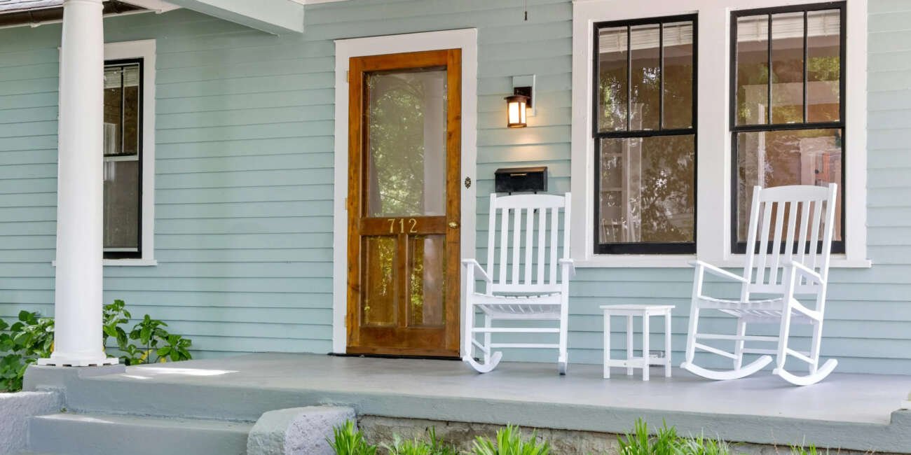 Right Outdoor Rocking Chair